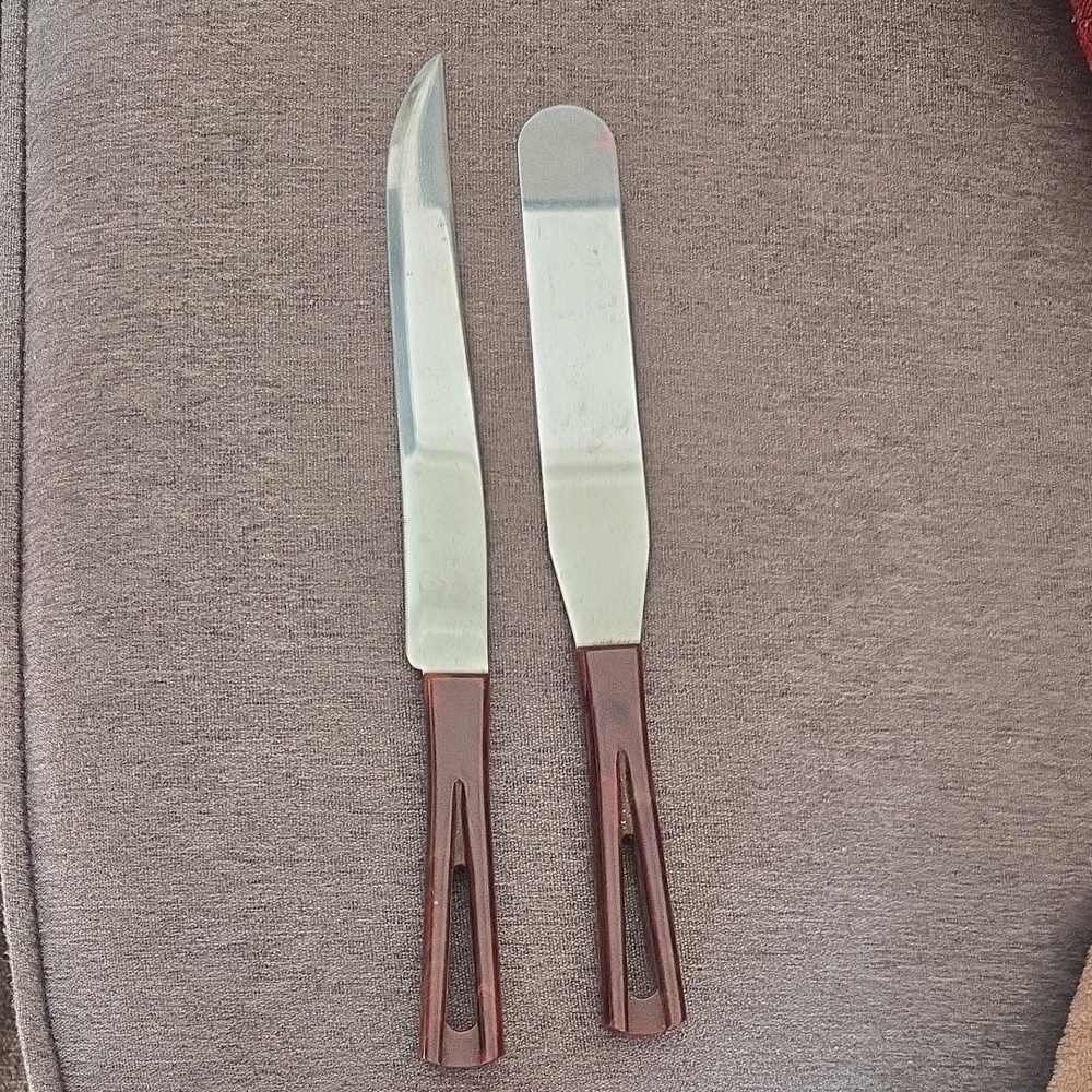 Stainless Steel Knife Set with Brown Plastic Handles
